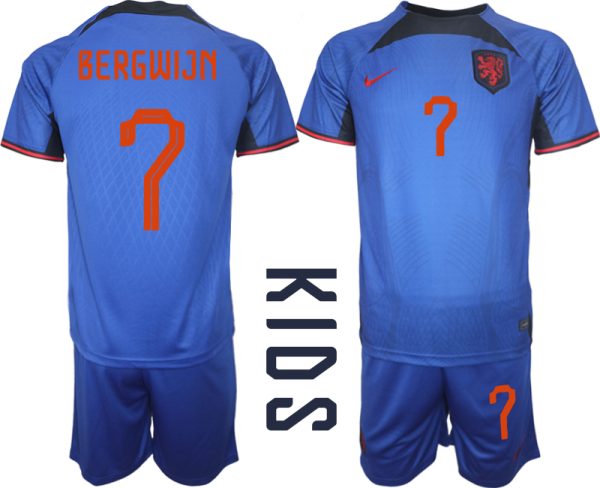 Nya Nederländerna Matchtröjor Barn Fotbollströja VM 2022 Kortärmad + Korta byxor BERGWIJN 7