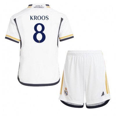 Billiga Fotbollströjor Barn Real Madrid Hemmatröja 2023-24 Kortärmad shorts Toni Kroos 8