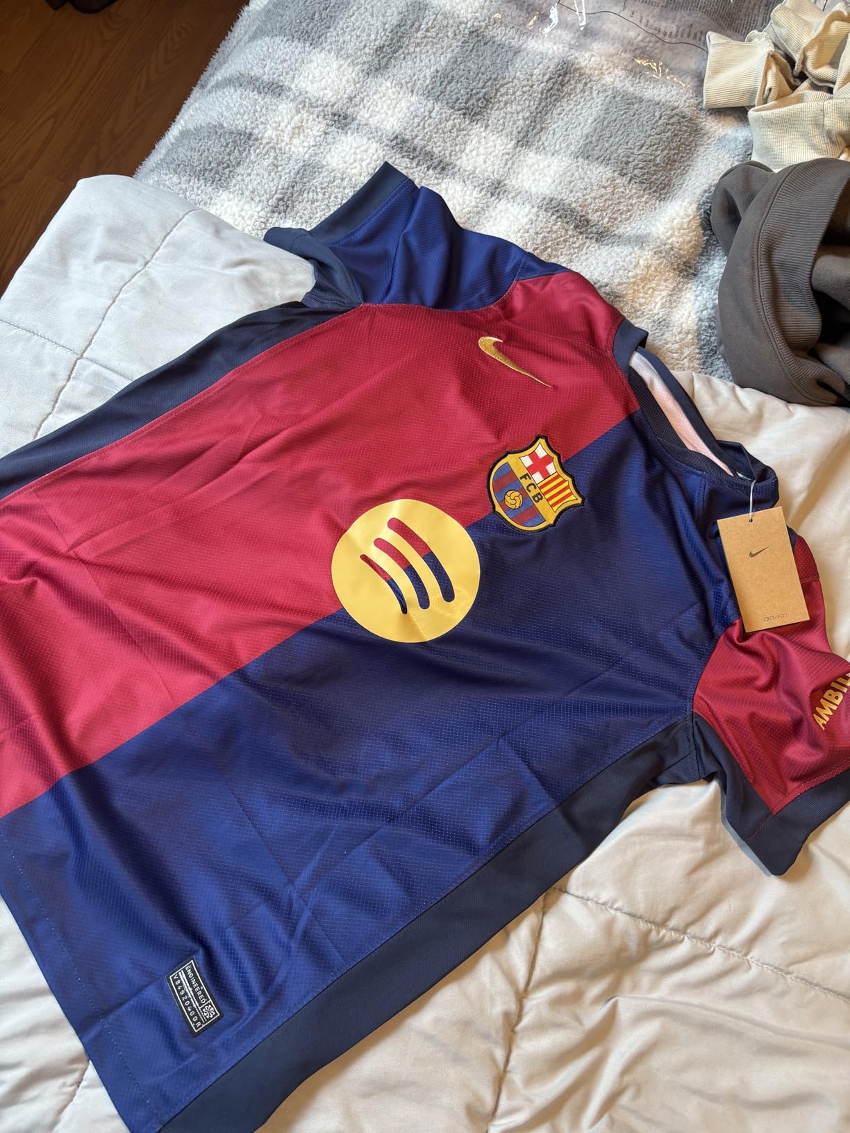 https://www.fotbollbilliga.com/wp-content/uploads/2025/04/Billiga-FC-Barcelona-Hemma-troja-2024-25-Lamine-Yamal-19.jpg