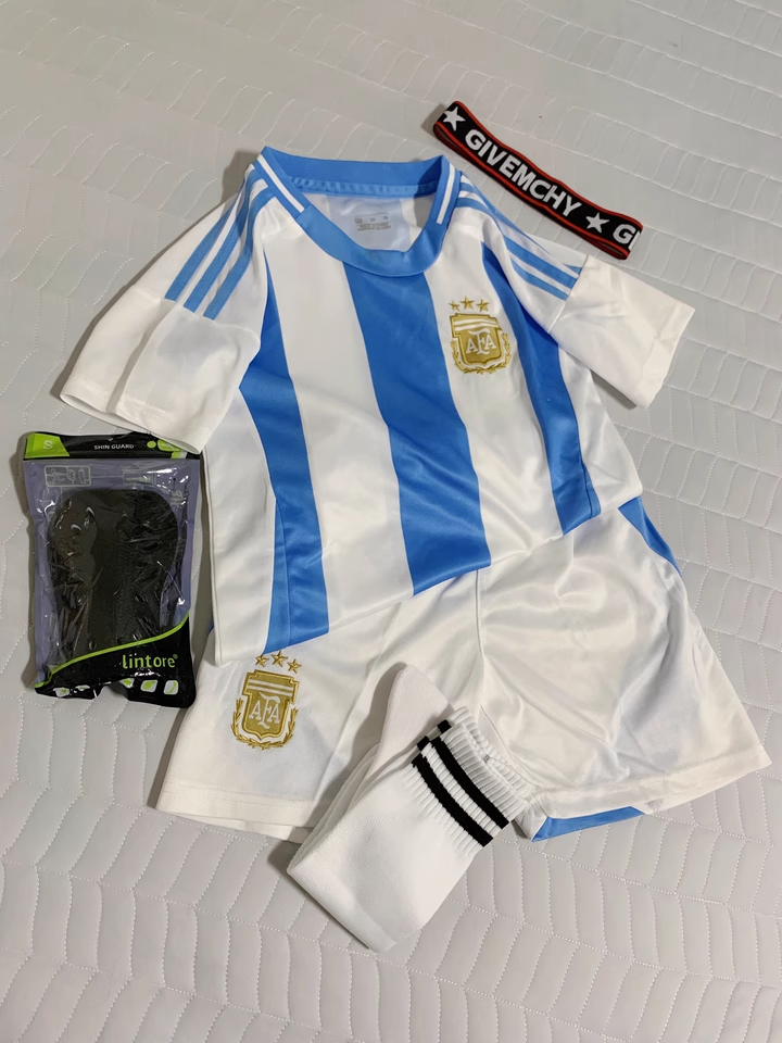 https://www.fotbollbilliga.com/wp-content/uploads/2025/05/Argentina-EM-2024-troja.png