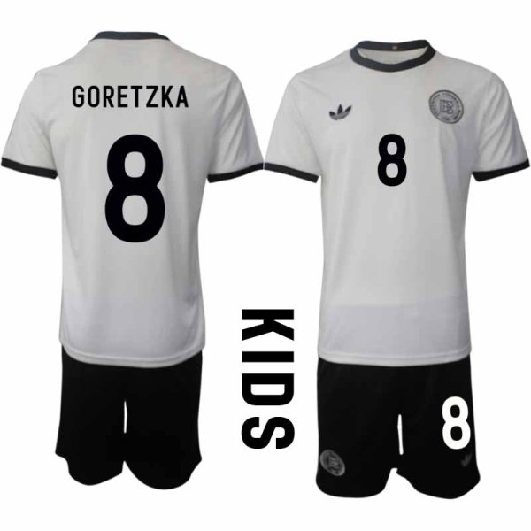 Fotbollströjor Barn Billiga Tyskland Hemmatröja 2025/26 Leon Goretzka 8