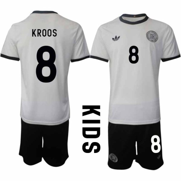 Fotbollströjor Barn Billiga Tyskland Hemmatröja 2025/26 Toni Kroos 8