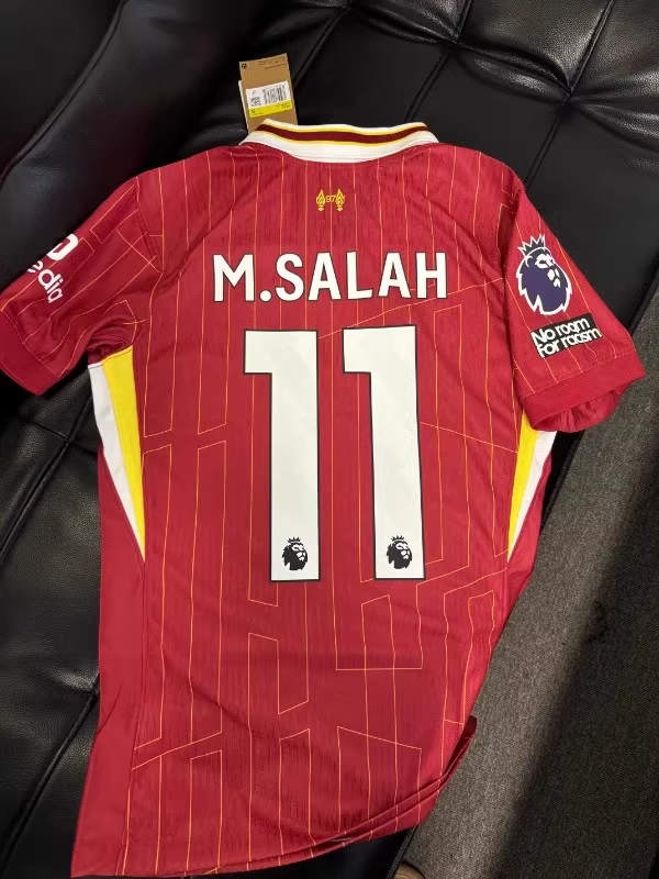 https://www.fotbollbilliga.com/wp-content/uploads/2025/05/Liverpool-troja-2024.png