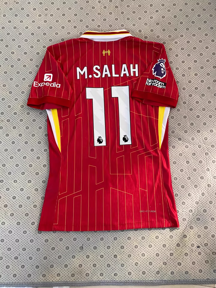 https://www.fotbollbilliga.com/wp-content/uploads/2025/05/Liverpool-troja-billigt.png