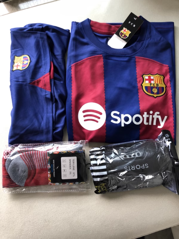 fotbollstroja set LAMINE YAMAL 27.png