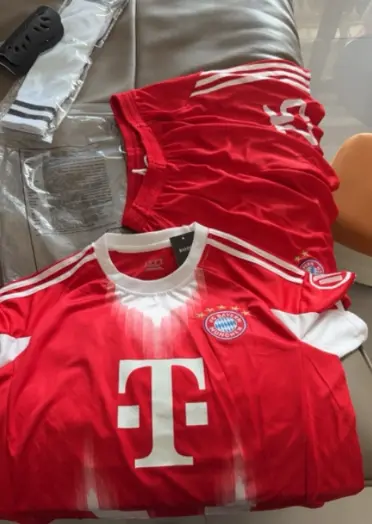 Billiga Fotbollstrojor Barn FC Bayern Munchen.webp