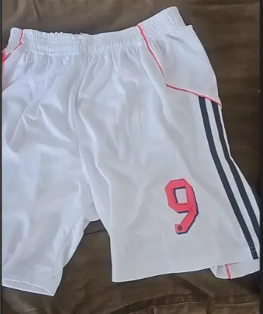 Fotbollsklader Barn FC Bayern Munchen Bortatroja-1.webp