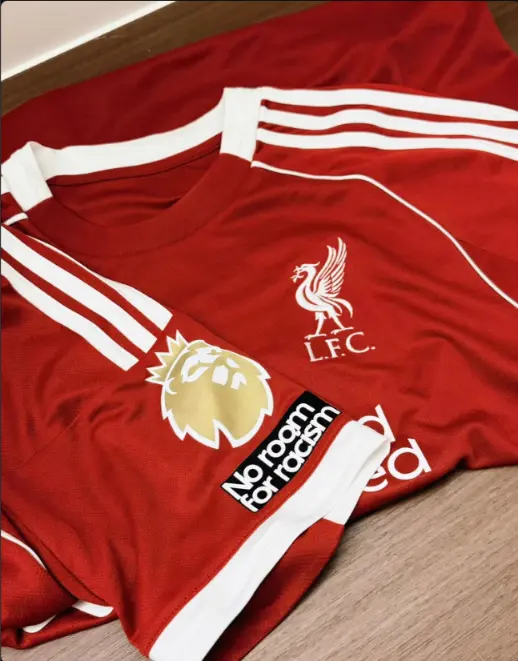 Billiga Fotbollstrojor Barn Liverpool Hemmatroja 2025-26.webp