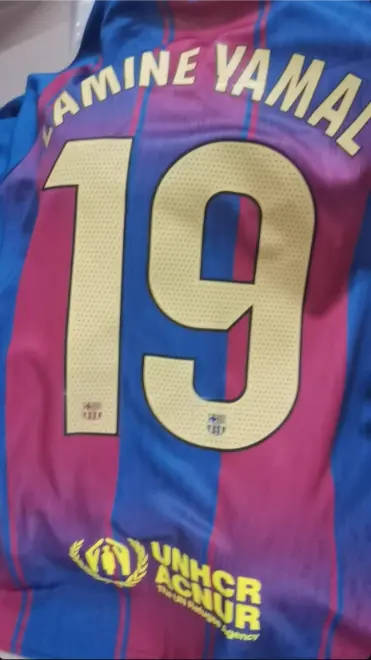 FC Barcelona troja Lamine Yamal 19-2.webp