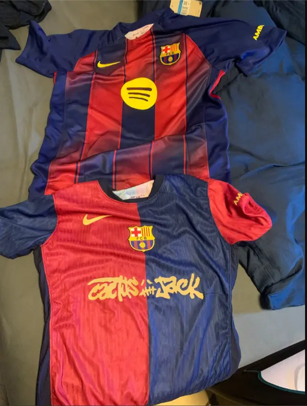 Fotbollstroja med namn Lamine Yamal 10 FC Barcelona .webp