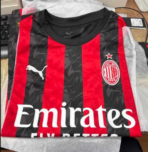 Matchstall Fotboll Barn AC Milan Hemmatroja 2026.webp