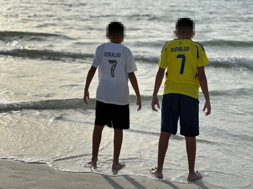 Barn Al Nassr FC Hemmatroja 2025 Kortarmad shorts Cristiano Ronaldo 7.webp