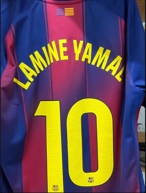 Fotbollstroja Lamine Yamal 10 FC Barcelona.webp