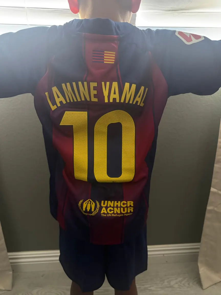 Lamine Yamal 10 Barn FC Barcelona Hemmatroja 2025.webp