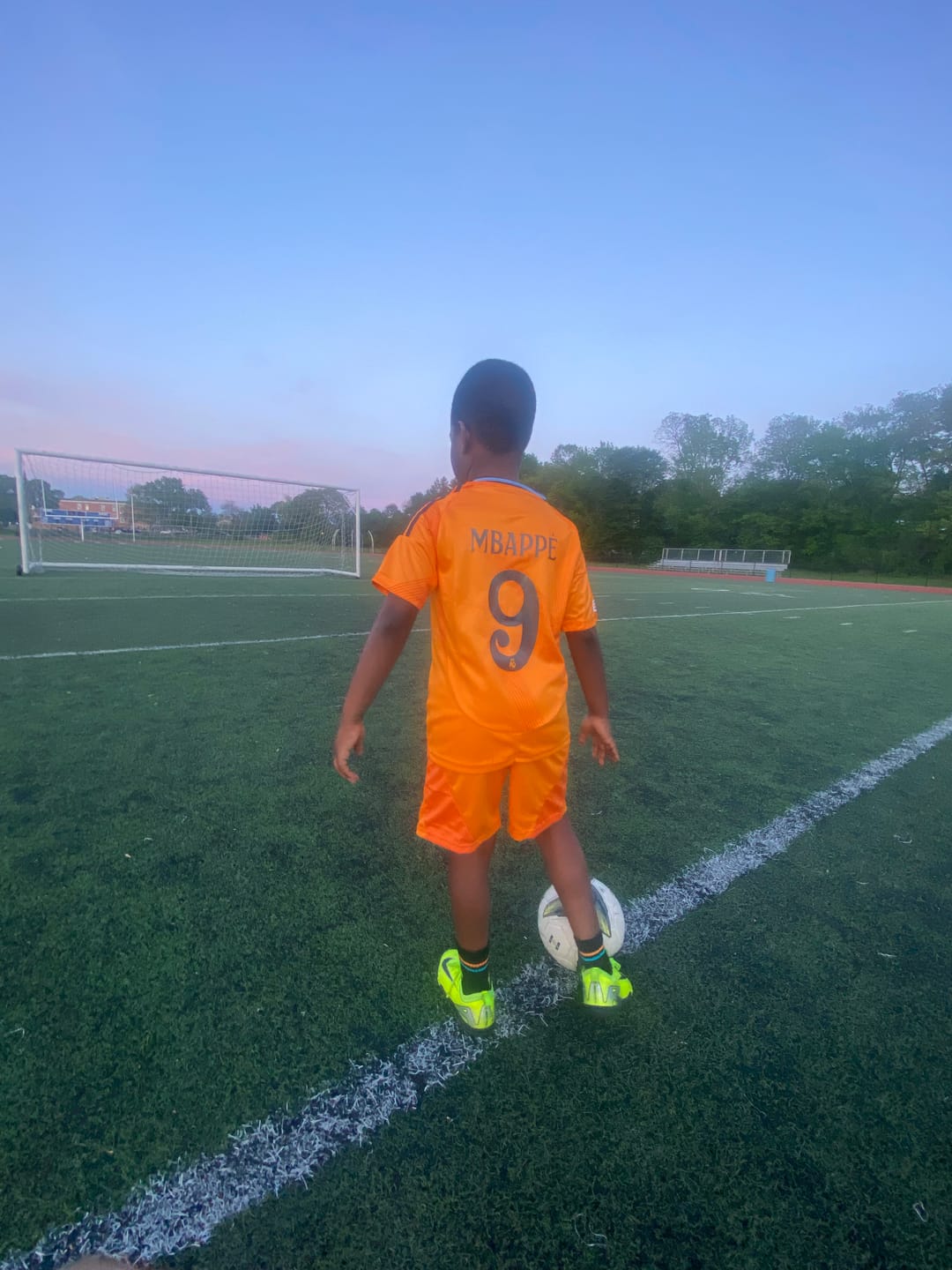 Real Madrid troja 2025 Kylian Mbappe 9.jpg
