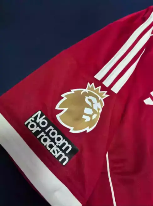 Florian Wirtz 7 Liverpool Hemmatroja 2026-1.webp