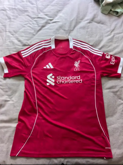 Matchtrojor Fotboll Liverpool Hemmatroja 2026 Dam Kortarmad.webp