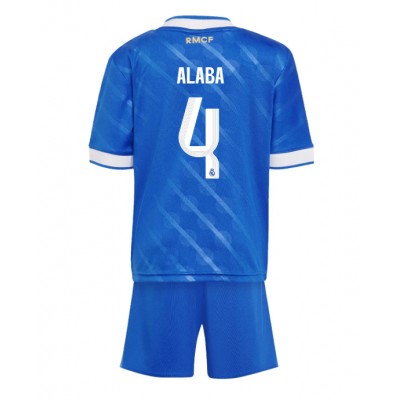 Billiga Fotbollströjor Barn Real Madrid Tredjeställ 2025/26 Fotbollsset David Alaba 4