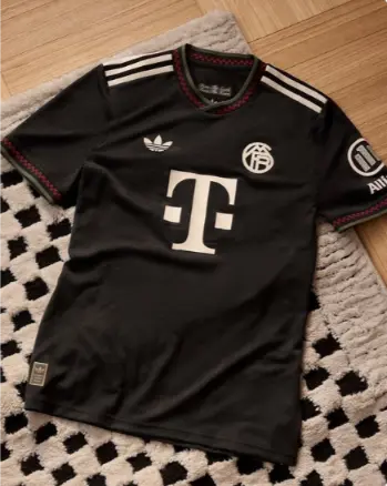 Billiga Fotbollstrojor Herr FC Bayern Munchen Tredjetroja 2025-26 Kortarmad.webp