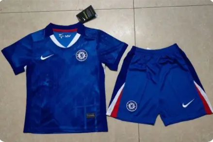 Kopa Barn Fotbollstrojor Chelsea FC Hemmatroja 2025-26 Kortarmad Shorts.webp