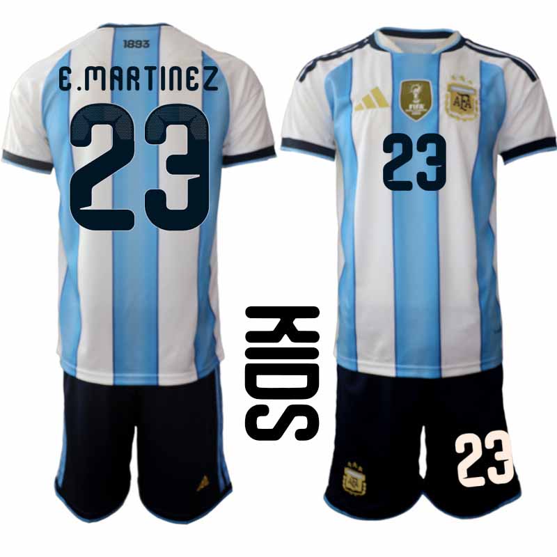 Argentina tröja 2026 VM Hemma Barn Emiliano Martínez #23 Kortärmad Fotbollsset + Shorts