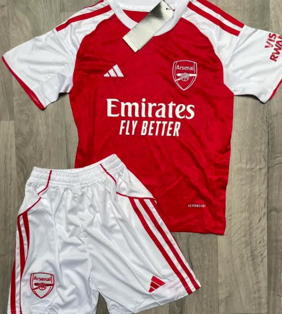 Arsenal Hemmatroja 2026 Barn Fotbollstrojor med tryck Jurrien Timber 12.webp