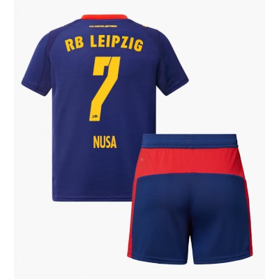 Fotbollsset Barn RB Leipzig 2025/26 Bortatröja med tryck Antonio Nusa 7