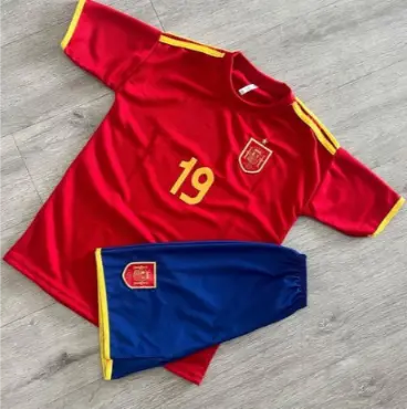 Spanien Hemmatroja EM 2024 rod Fotbollstrojor barn Lamine Yamal 19.webp