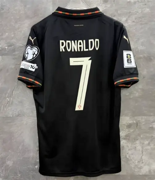 Herr Matchtroja Portugal 2025–26 Eusebio Special Edition Cristiano Ronaldo 7-1.webp