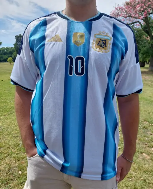 Argentina Hemma VM 2026 Herr Kortarmad Fotbollstrojor.webp