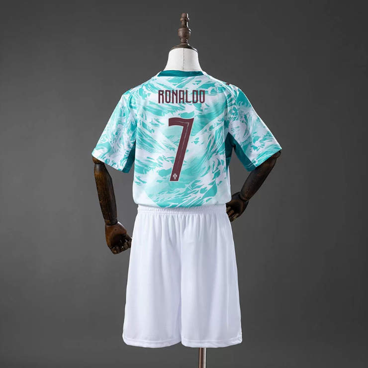 Portugal Bortatröja VM 2026 Barn Ronaldo 7 Fotbollskit med Shorts