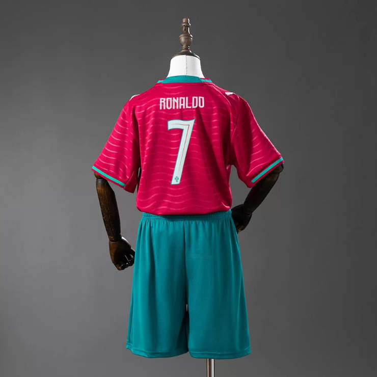 Portugal Hemmatröja VM 2026 Barn Ronaldo 7 Fotbollskit med Shorts
