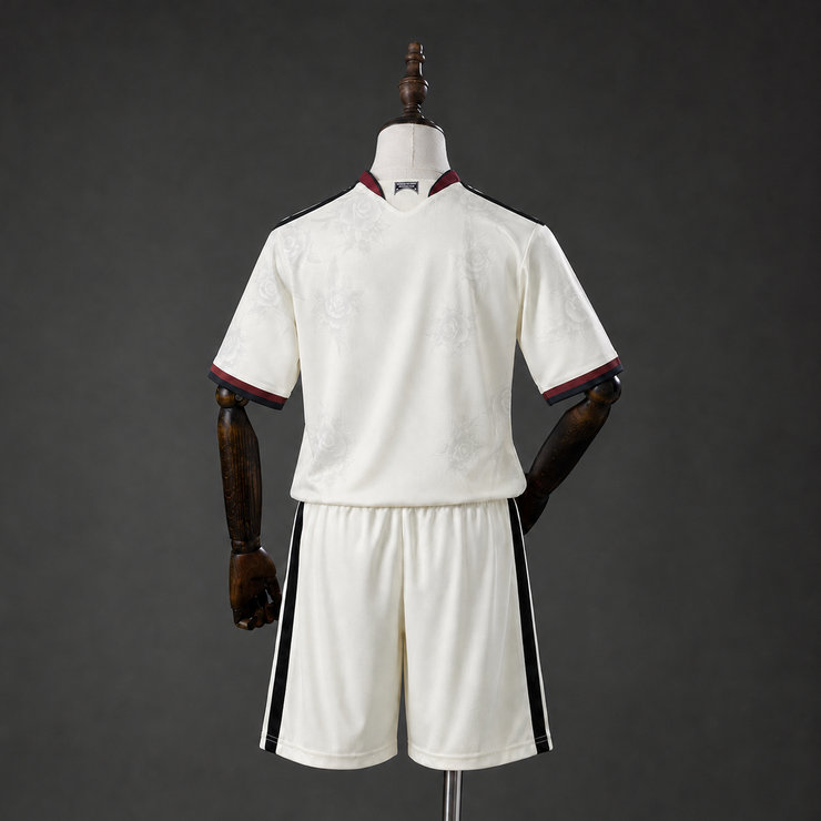 Manchester United 2026/27 Tredjeställ Barn Fotbollsställ med Shorts-1